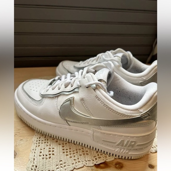 Nike Air Force 1 Shadow Metallic Silver White  Women’s Size 8.5 - Picture 10 of 10